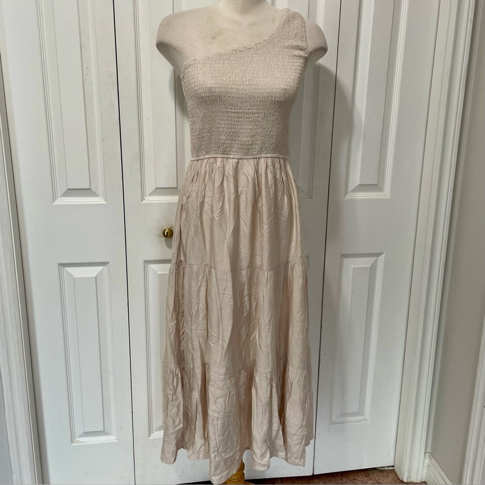 Zesica One-Shoulder Smocked Tiered Cream Dress